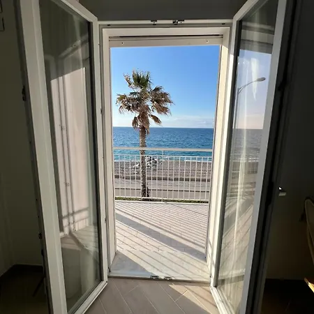 Apartment Affaccio Sul Mare *