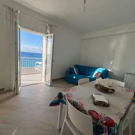 Apartment Affaccio Sul Mare Capo d'Orlando