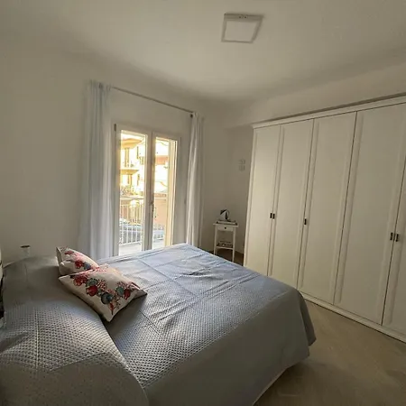 Affaccio Sul Mare Apartment *