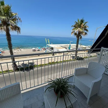 Affaccio Sul Mare Capo d'Orlando
