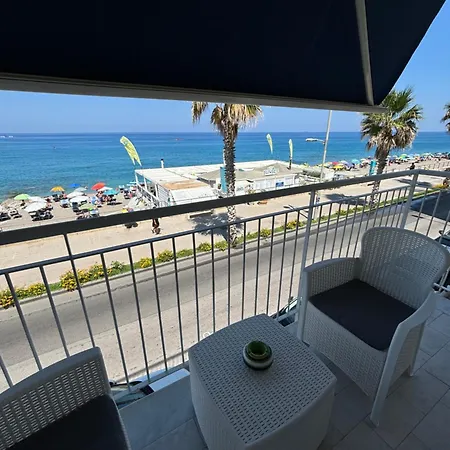 Affaccio Sul Mare Appartement *